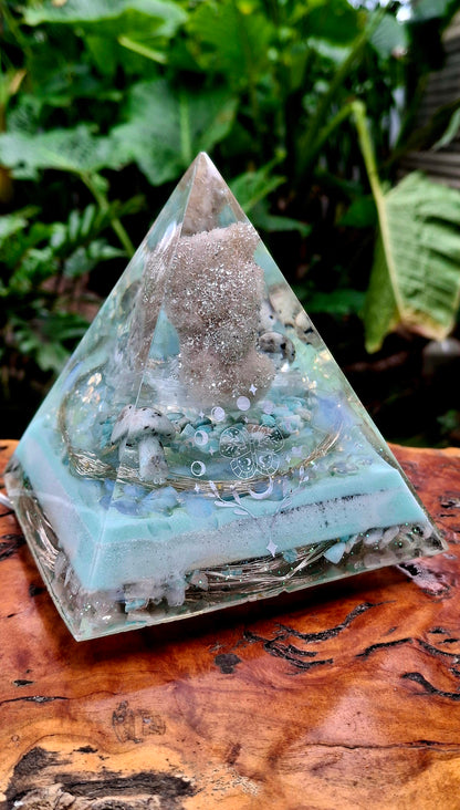 Spirit Quartz Orgonite Pyramid Lamp