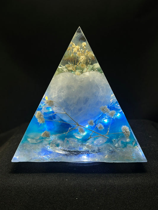 Blue Calcite Heart Lamp
