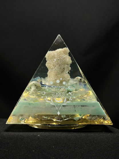 Spirit Quartz Orgonite Pyramid Lamp
