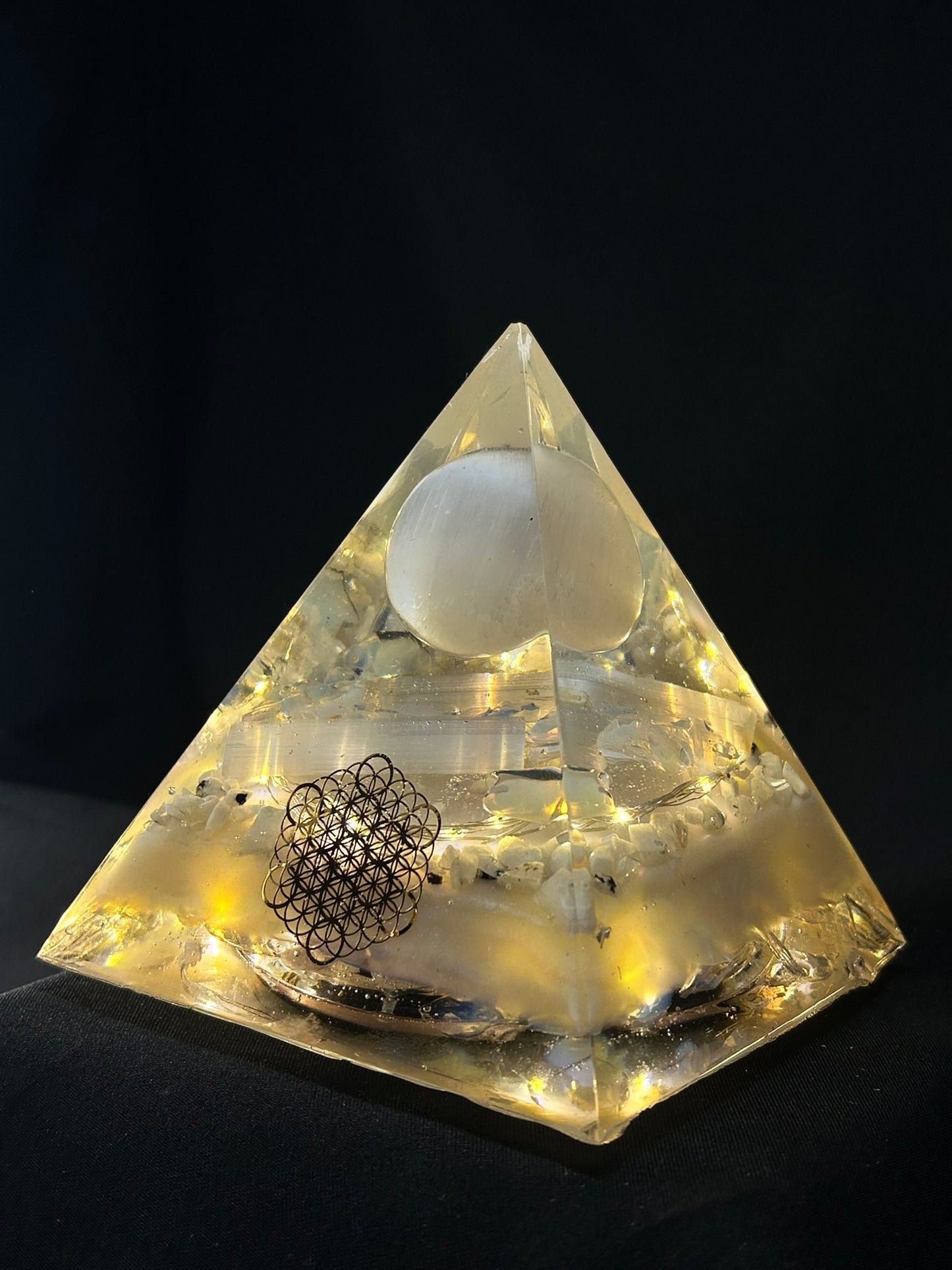 Selenite Sphere Orgonite Pyramid Lamp